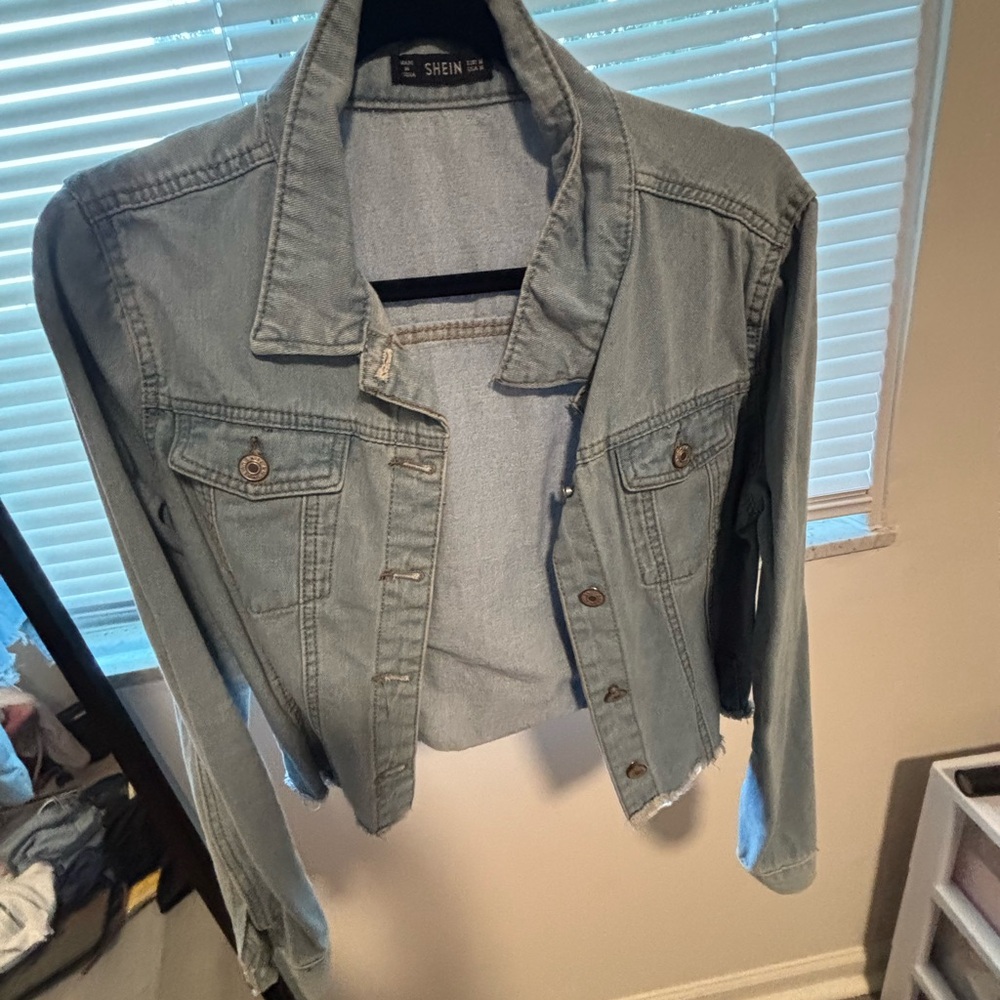 SHEIN Blue Jean Jacket Classic Cropped Style